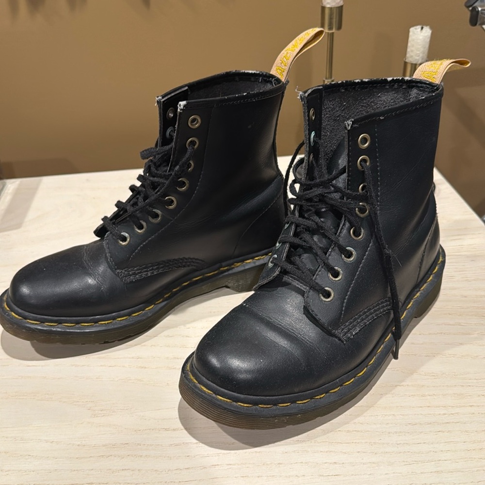 Size 8, Doc Martens in good shape well broken in
